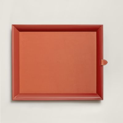 エルメス【コレクターズアイテム】アートトレー　　新品未使用 エルメス】文字盤の手描きポップアートが美しい数量限定の新作時計が